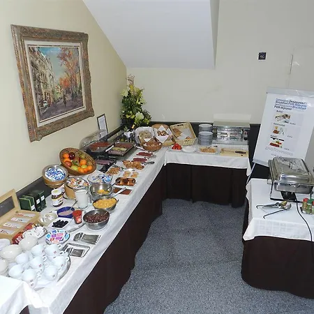 Apartaments Travessera-Parc Gueell *