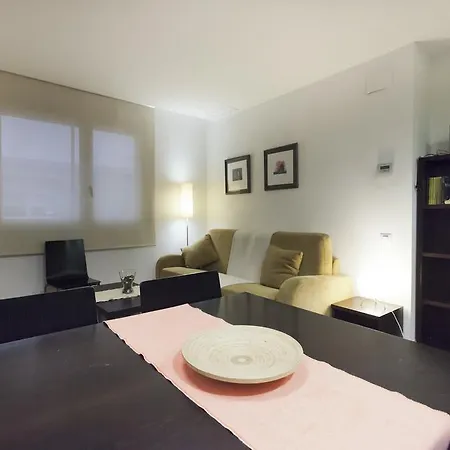 Apartaments Travessera-Parc Gueell